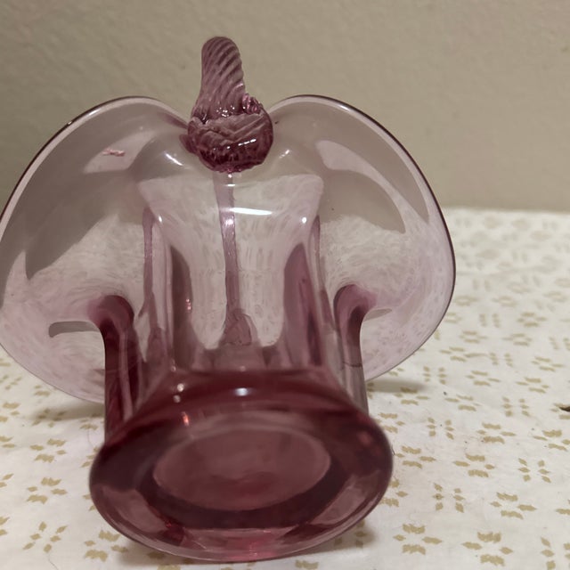 Glass 1960s Fenton Style Glass Basket in Pink For Sale - Image 7 of 8