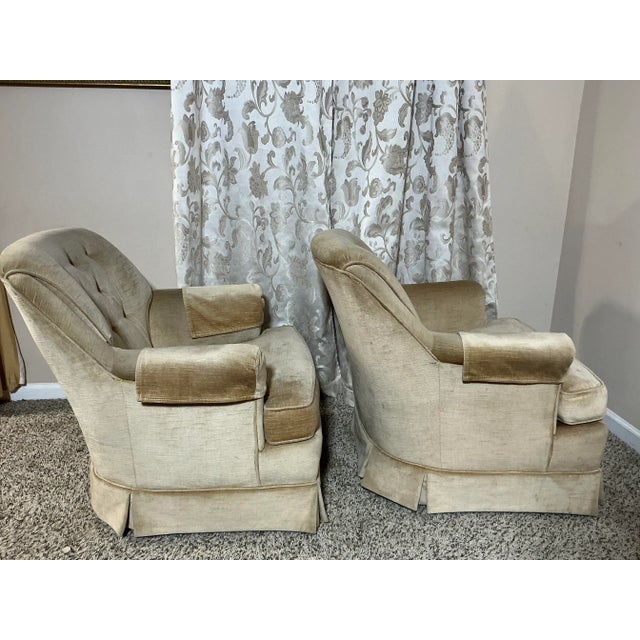 Pair of Vintage Hammary Tufted Velvet Lounge Chairs – Warm Camel Beige (Non-Swivel) For Sale In Raleigh - Image 6 of 12