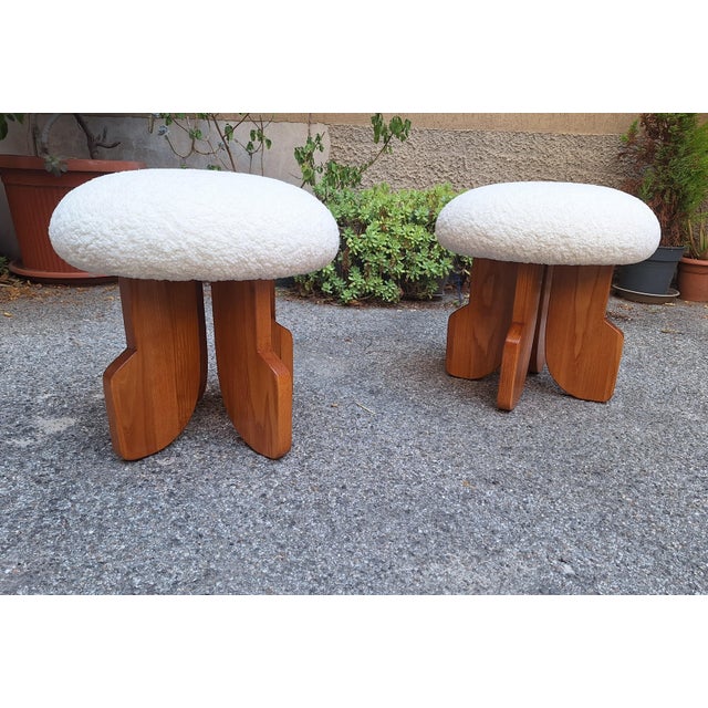 Modern Poufs in Light Wood and White Dedar Boucle Fabric from Artigianato Italiano, Set of 2, in Flawless conditions....