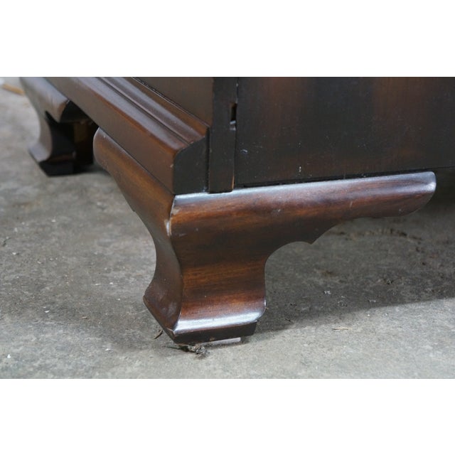 1970s Harden Georgian Chippendale Style Cherry Goddard Block Front Chest of Drawers For Sale - Image 14 of 18