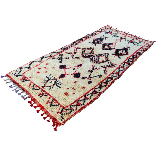 Mid 20th Century Vintage Moroccan Rug - 3'3" X 7'8" For Sale - Image 4 of 8