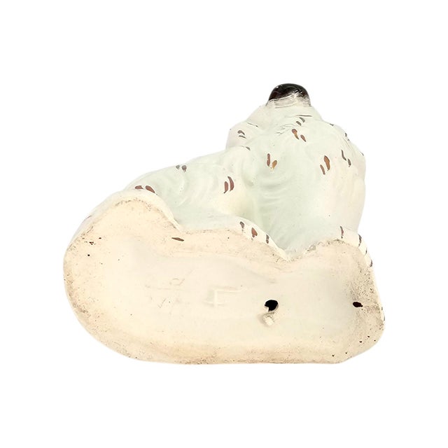 Late 19th-Century English Staffordshire Spaniel Mantel Dogs, Pair For Sale - Image 14 of 16