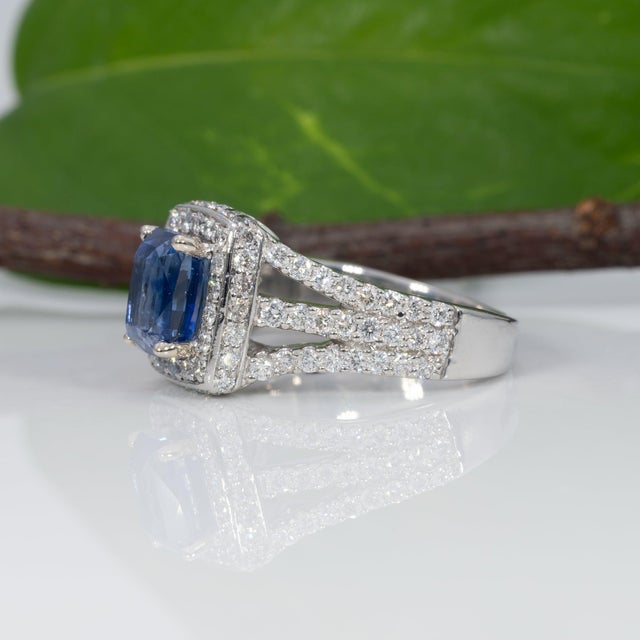 Metal 2Ct Gia Certified Ceylon Sapphire Estate Ring With Natural Diamonds in Platinum, Size 4.75 For Sale - Image 7 of 10