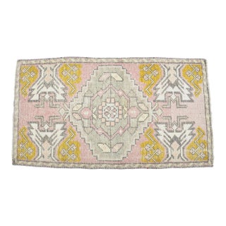 Mid 20th Century Oushak Accent Wool Rug For Sale