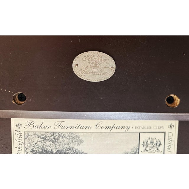 Late 20th Century Baker Furniture Stately Homes Collection Georgian Flamed Mahogany Dining Table With Leaf For Sale - Image 14 of 14