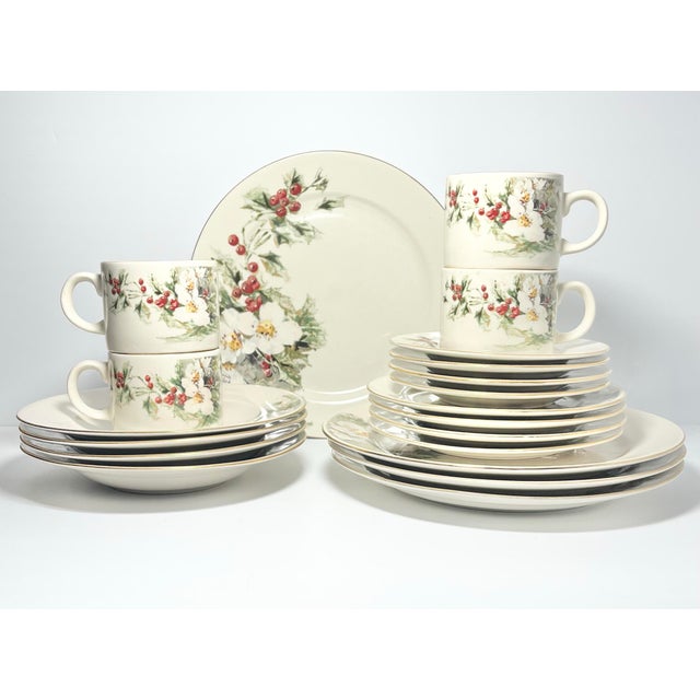 Gibson “Yuletide” 20-Piece Ceramic Dinnerware Set, Service for 4 Christmas Good condition. No chips, cracks, or fleabites....