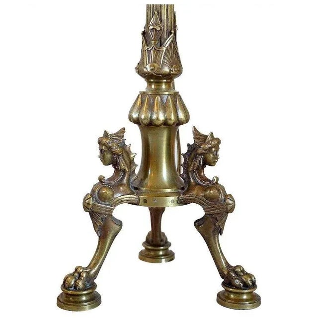 Traditional French Etruscan Revival Gilt Bronze Table Lamp For Sale - Image 3 of 7
