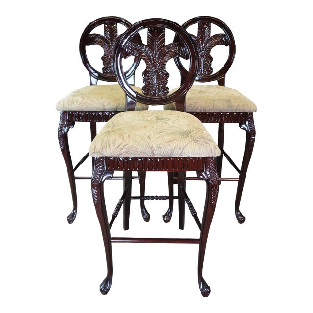 Late 20th Century Pulaski Foxcroft Bar Height Stools Prince of Wales Carved Plume - Set of 3 For Sale