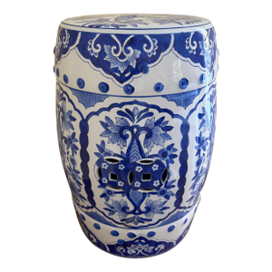 Blue and White Porcelain Chinoiserie Chinese Garden Stool or Side Table