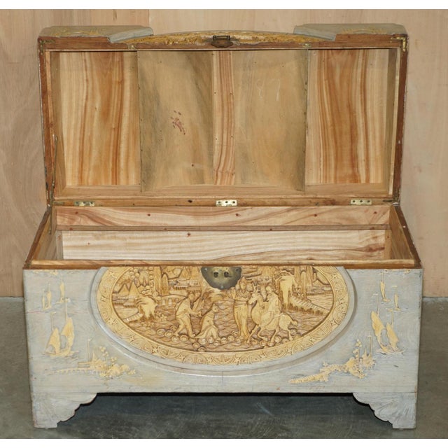 Antique Chinese Export Heavily Carved Camphor Wood Linen Toy Chest, 1920s For Sale - Image 16 of 18