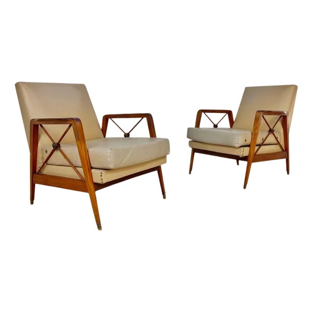 Cavallaro Armchair in Rosewood For Sale