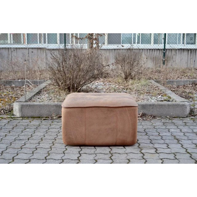 Mid-Century Modern Vintage DS-44 Neck Leather Ottoman Pouf from De Sede, 1970s For Sale - Image 3 of 13