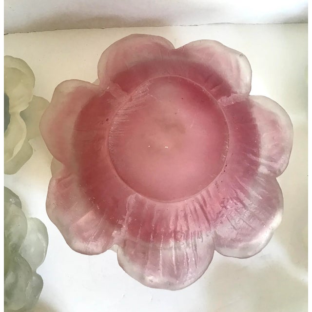 1950s Dorothy Thorpe Resin Flower Bowl Set of 7 For Sale - Image 5 of 12