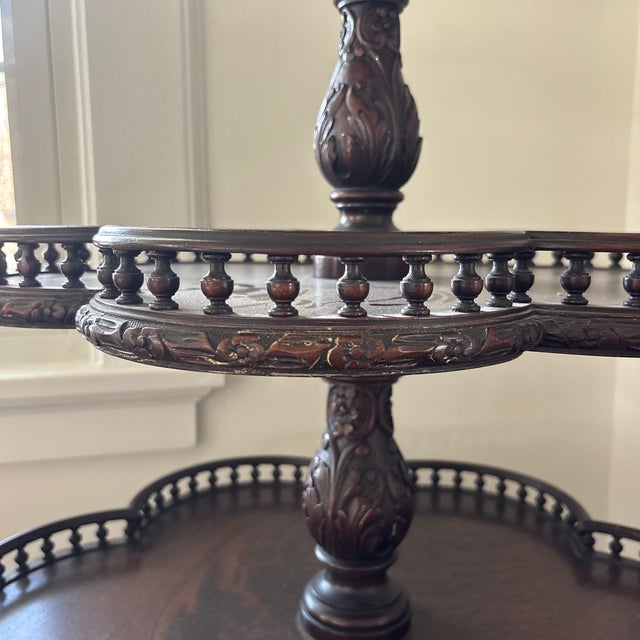 Early 19th Century Georgian-Style Mahogany 3-Tiered Dumbwaiter For Sale In New York - Image 6 of 8