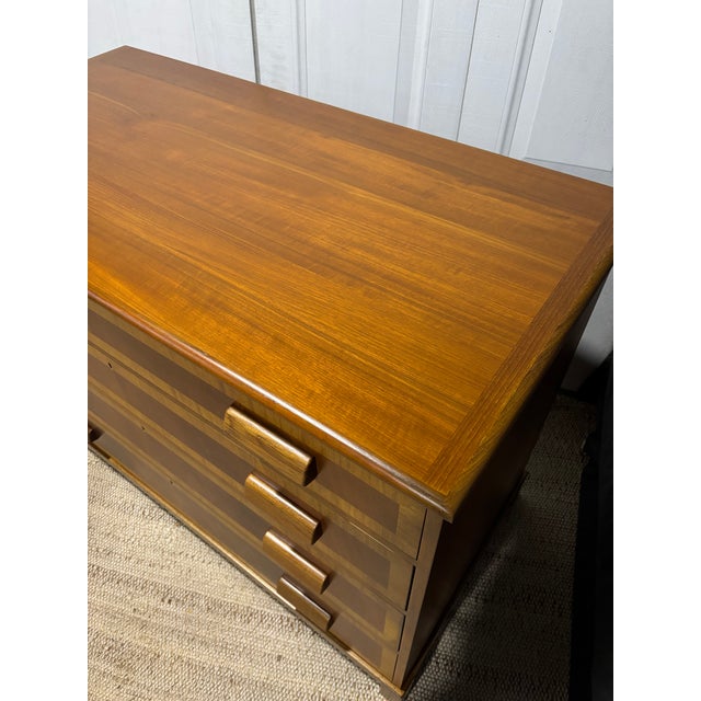 Chest of Drawers, Style United Kingdom For Sale - Image 11 of 18