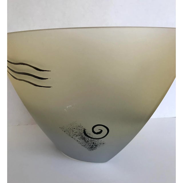 This is a bowl that has a wonderful shape and is done in the art deco, post modern style from the late mid-century. I just...