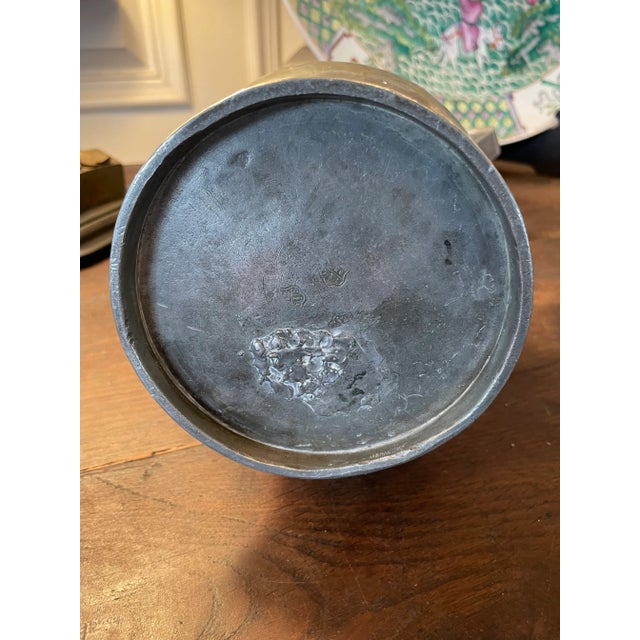 Mid 18th Century 18th Century Flemish Rembrandt Style Double Handled Pewter Flagon Hallmarked For Sale - Image 5 of 12