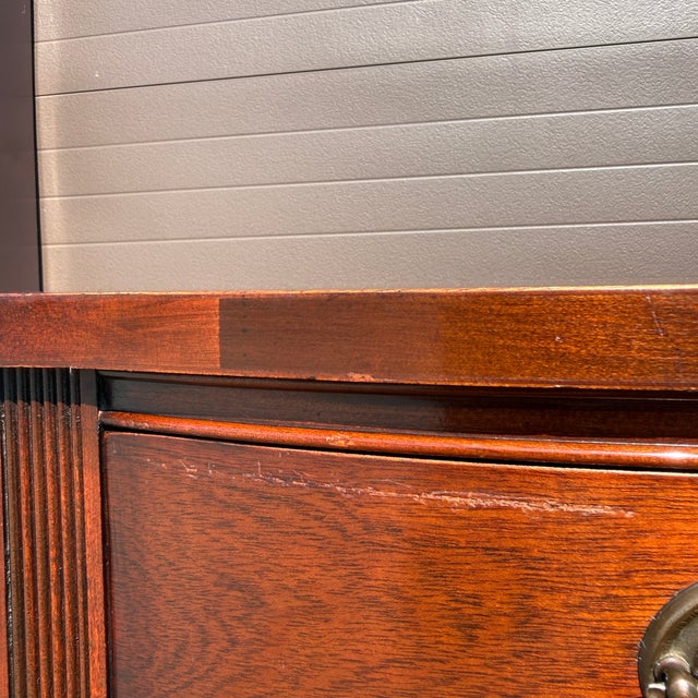 Vintage White Fine Furniture Federal Mahogany 1 Drawer Nightstands - A Pair For Sale - Image 16 of 18