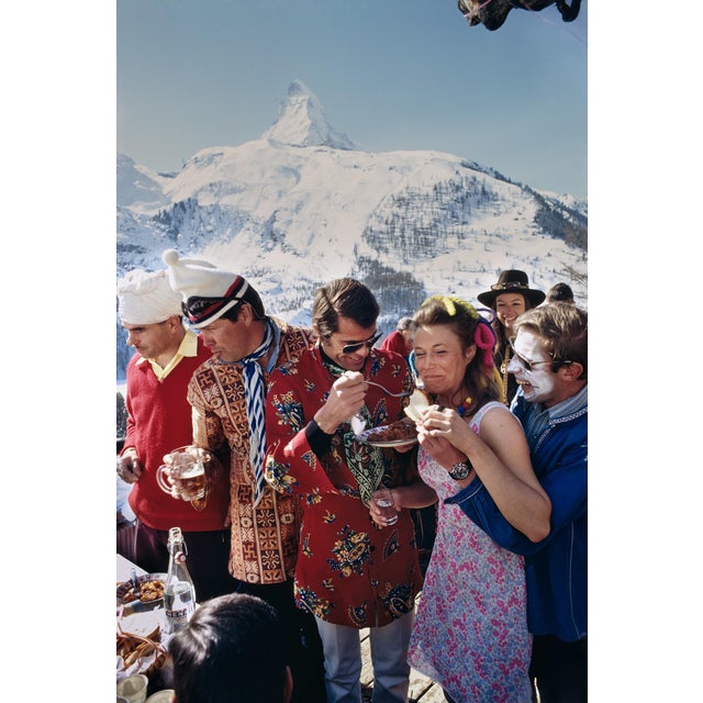 Slim Aarons, Zermatt Skiing, 1980s / 2020s, Digital Print For Sale - Image 3 of 3