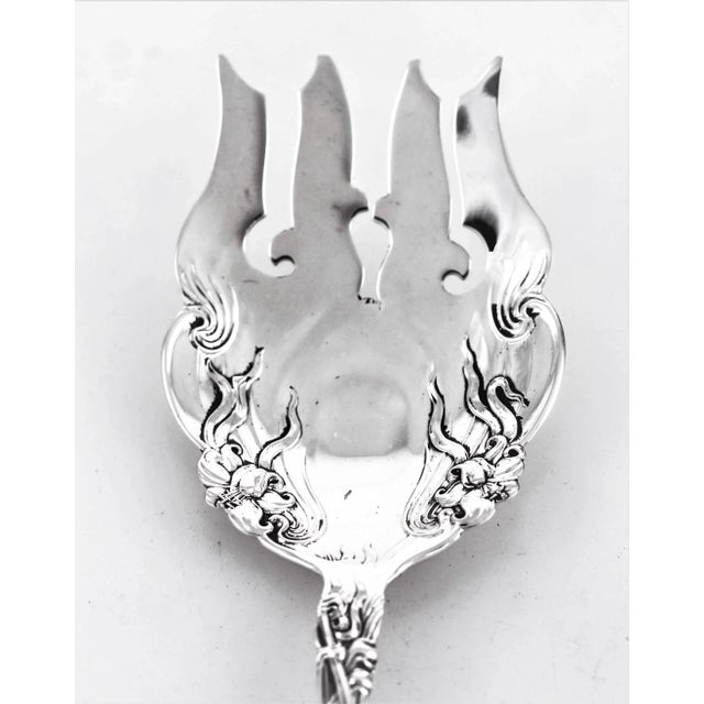 One of the all time most beautiful patterns by the International Silver Company. Drawing on the Art Nouveau period of the...