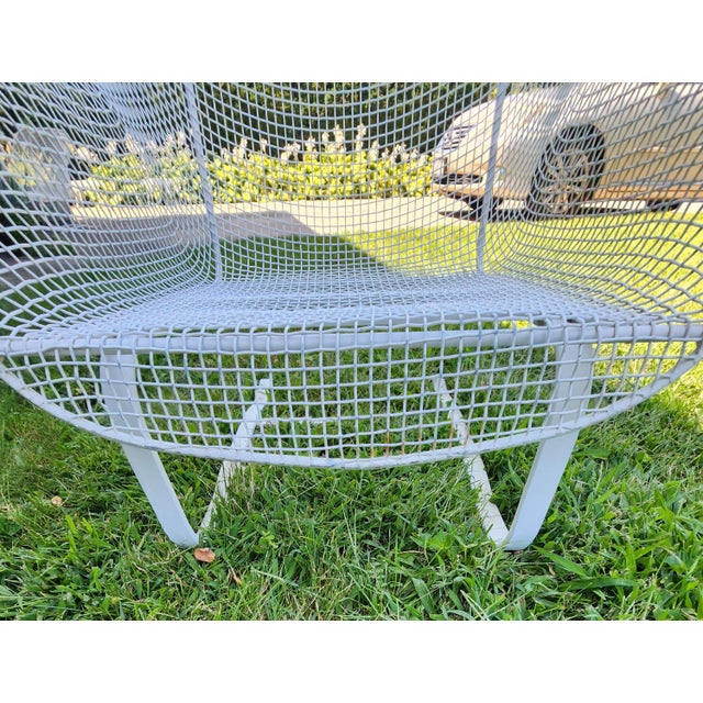 1950s Russell Woodard Sculptura Mesh Wrought Iron Bouncer Lounge Chairs and Footstools, Attributed - 5 Pieces For Sale - Image 15 of 18