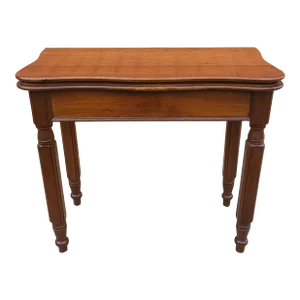 19th Century Victorian Rococo Style Walnut Serpentine Fold-Top Tea Table