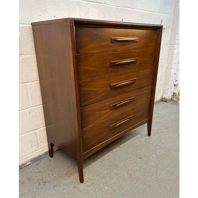 Mid-Century Modern Broyhill "Emphasis" Mid-Century Walnut Highboy Dresser For Sale - Image 3 of 17