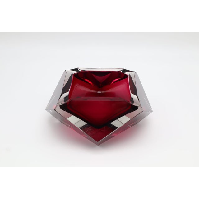 1960s Mid-Century Sommerso Murano Glass Ashtray from Mandruzzato, 1965 For Sale - Image 5 of 5