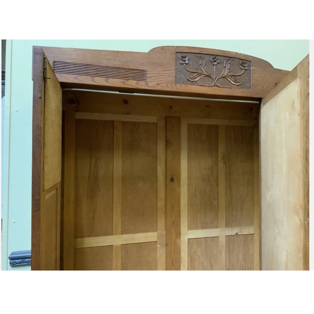 1910s Antique Art Nouveau Wardrobe in Oak, 1910 For Sale - Image 5 of 13
