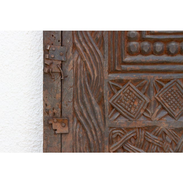 Early 20th Century Antique Knot & Lattice Carved Igbo Door For Sale - Image 5 of 7