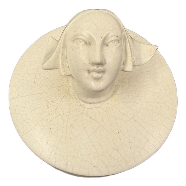 1930s Art Deco Japanese Ceramic Vanity Powder Box With Stylized Female Bust Handle For Sale