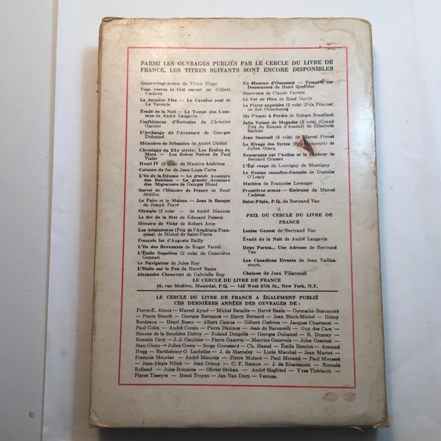 De Paris a Saint-Petersbourg. Paris: Le Cercle du Livre de France, c. 1960s. Softcover. First edition. Paper wraps....