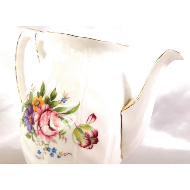 1980s Aynsley White Floral Coffee Pot in Aynsley Spray For Sale - Image 4 of 8