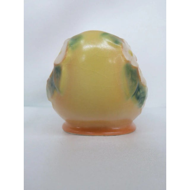 Roseville Pottery Roseville Pottery 954 7 Mock Orange Yellow Planter For Sale - Image 4 of 10