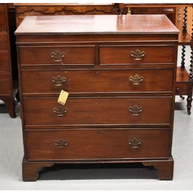 For sale is a good quality Georgian mahogany chest of drawers, in good condition showing minor signs of wear commensurate...