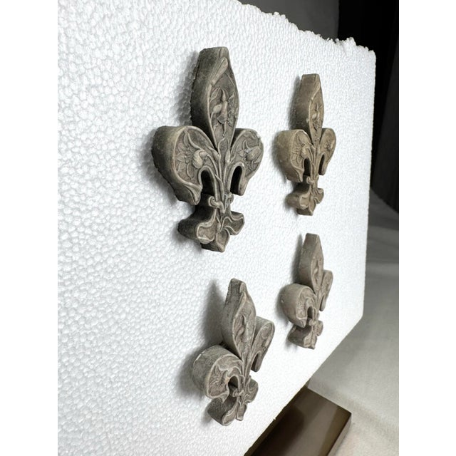 Late 20th Century French Fleur-De-Lis Embossed Concrete Cabinetry Knobs, Set of Four For Sale - Image 5 of 12
