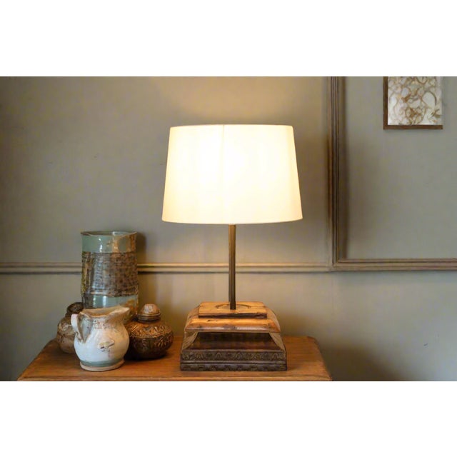 This extraordinary table lamp is a testament to the architectural heritage and artistic legacy of India's grand havelis....