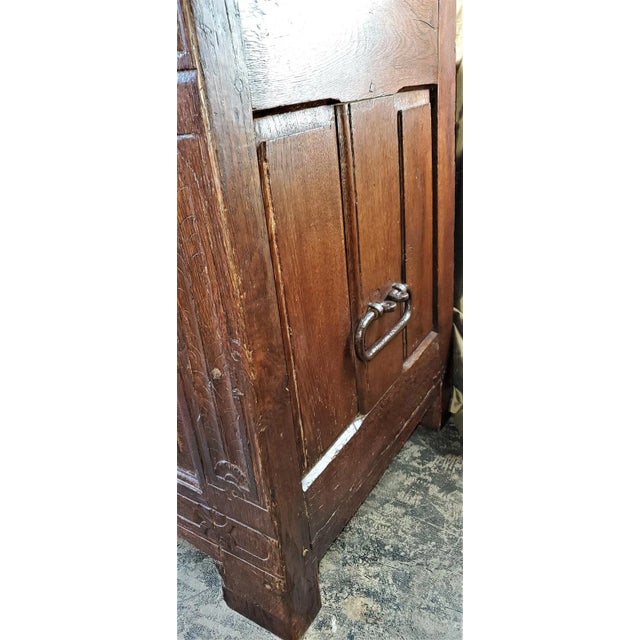 English 17c English Carved Oak Dowry Chest For Sale - Image 3 of 13