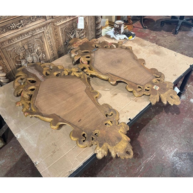 Gold Pair of 19th Century Italian Louis XV Carved Giltwood Wall Mirrors For Sale - Image 8 of 10
