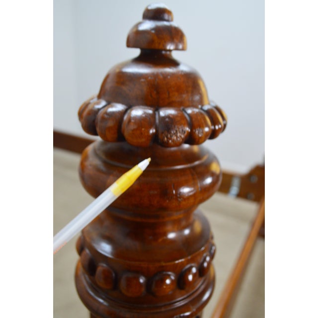 Traditional Henredon Queen Bed For Sale - Image 3 of 13