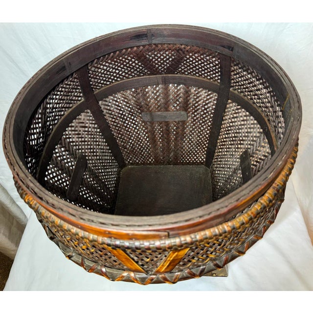 Vintage Chinese Woven Rattan Bamboo Storage Basket Side Table Brass Accent For Sale - Image 9 of 12