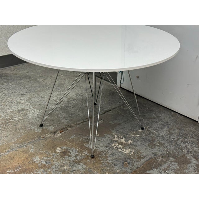 Mid Century Modern Round Dining Table For Sale - Image 11 of 12