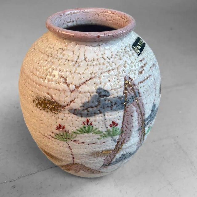 White Japanese Ikebana Vase, 1980s For Sale - Image 8 of 13