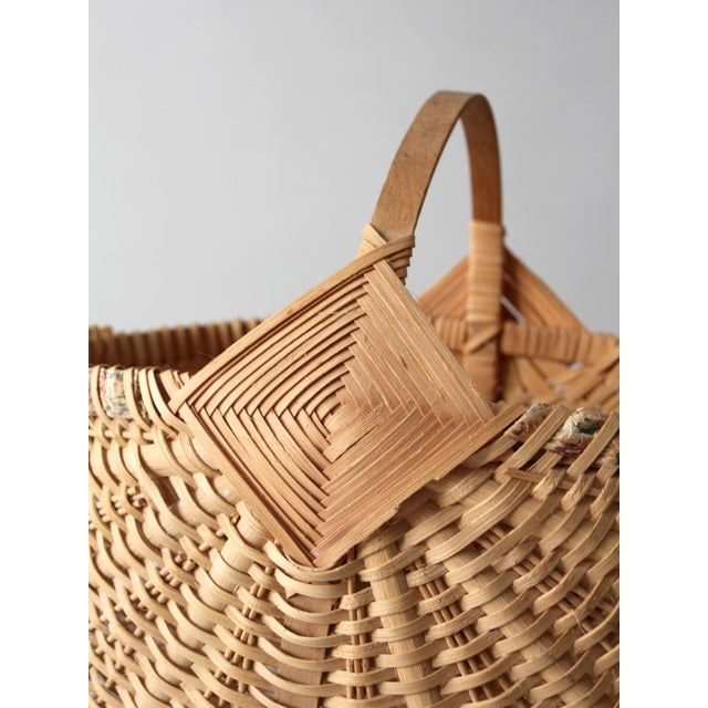 Vintage Wicker Buttocks Basket With Floral Trim For Sale - Image 4 of 17