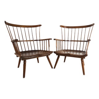 Handcrafted Windsor Lounge Chairs, England, 1960, Set of 2 For Sale