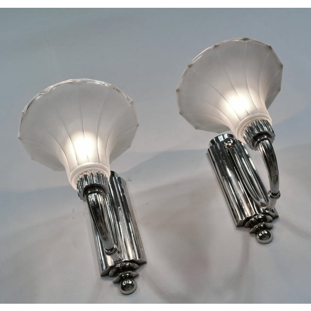 Metal Petitot & Degue French Art Deco Nickeled Bronze & Frosted Glass Modernist Wall Sconces 1930s - A Pair For Sale - Image 7 of 14