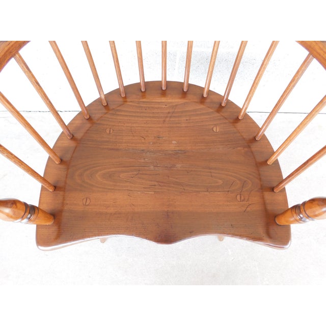 Mid 20th Century Custom Hand Made Pennsylvania Comb Back Swivel Windsor Armchair For Sale - Image 5 of 18