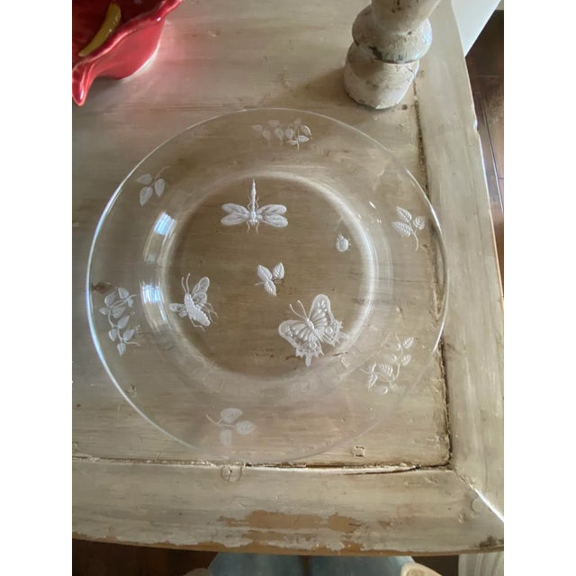 Transparent Set of 8 Varga “Springtime” Hand-Engraved Crystal Plates – Butterfly & Dragonfly Motif For Sale - Image 8 of 8
