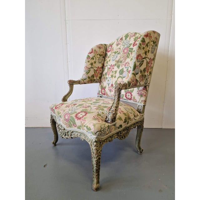 French Lounge Chair with Detailed Carvings For Sale - Image 9 of 9