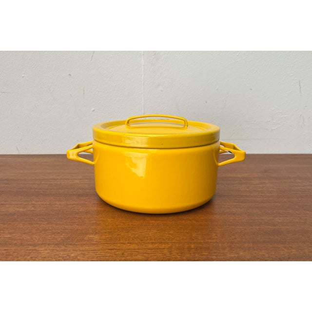 Mid-Century Modern Yellow Minimalist Enamel Pot by Seppo Mallat for Finel, Finland, 1960s For Sale - Image 9 of 18